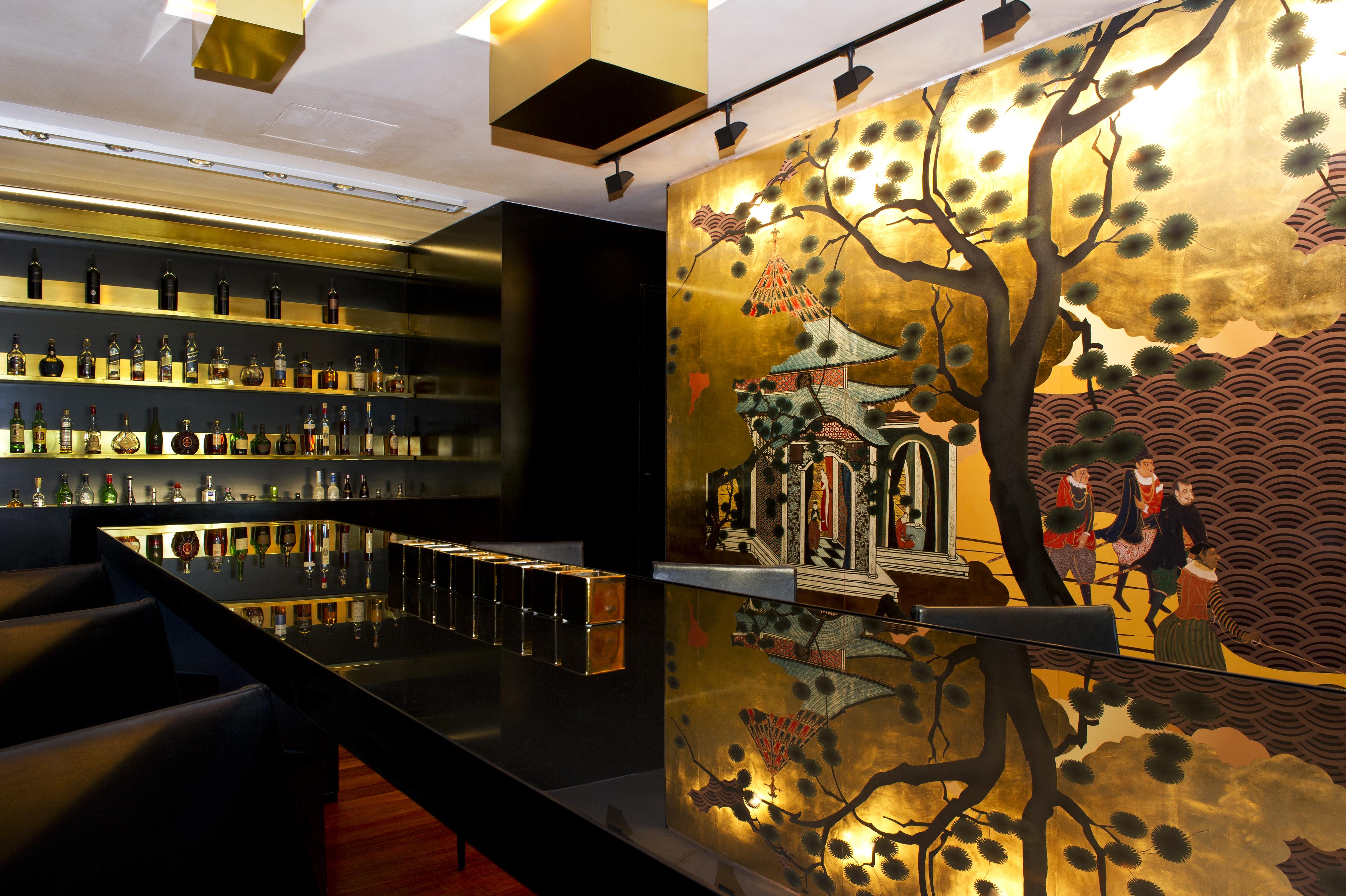 Altis Belem Hotel & Spa, A Member Of Design Hotels Lisboa 外观 照片 The bar at the Mandarin Oriental