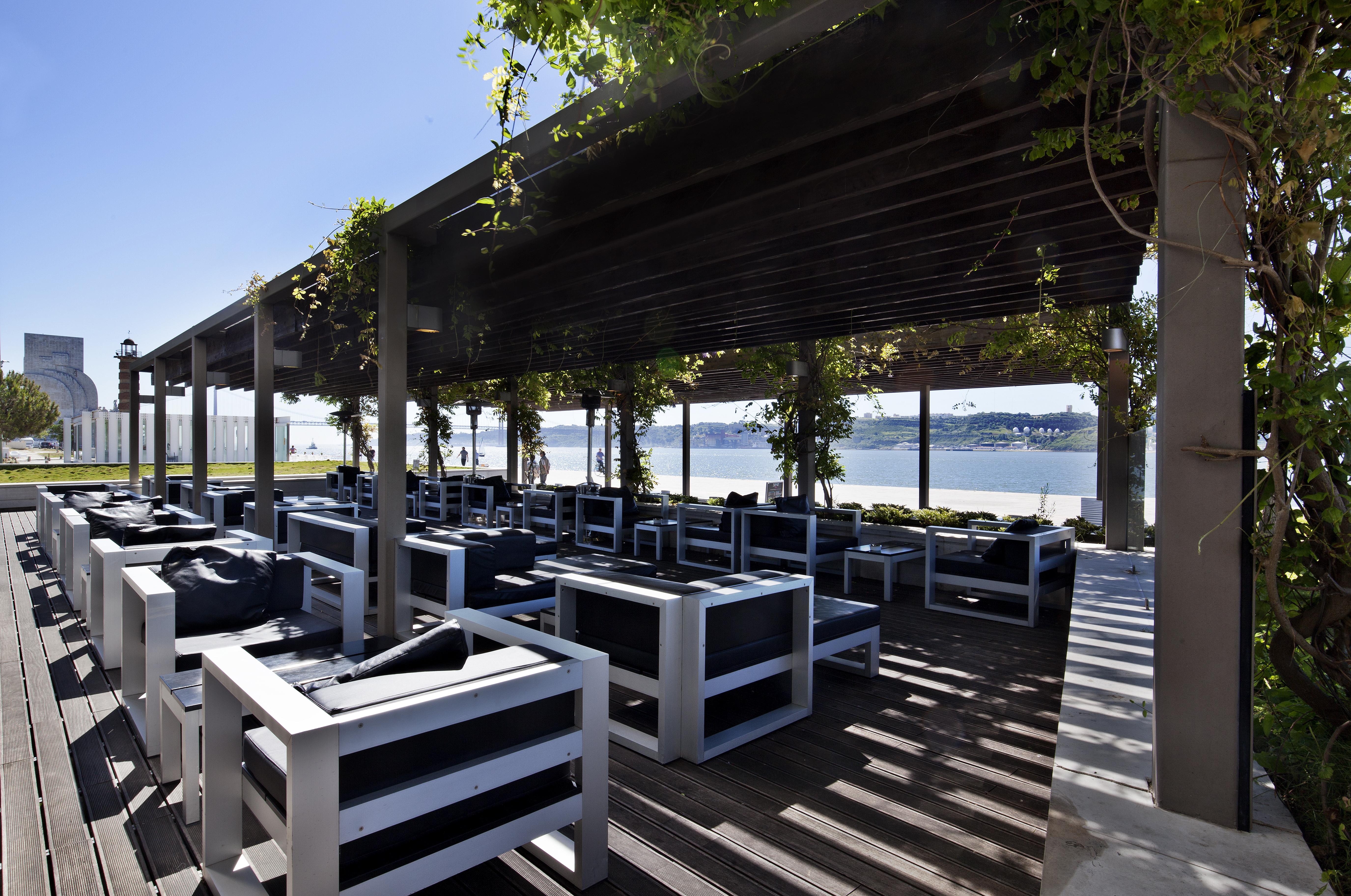 Altis Belem Hotel & Spa, A Member Of Design Hotels Lisboa 外观 照片 The beach club at the Hotel du Lac