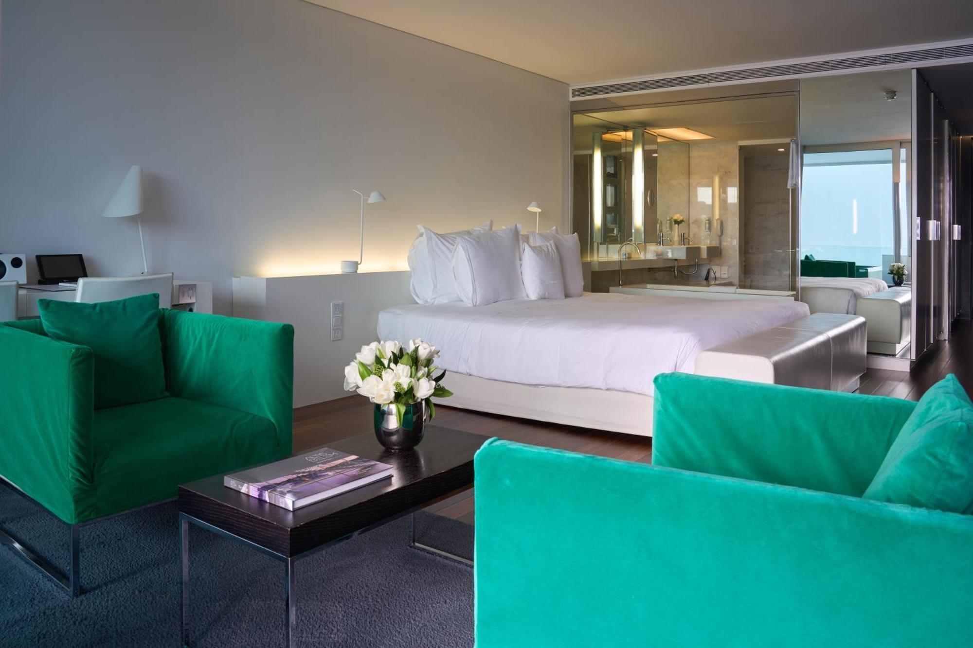 Altis Belem Hotel & Spa, A Member Of Design Hotels Lisboa 外观 照片 A room at the hotel